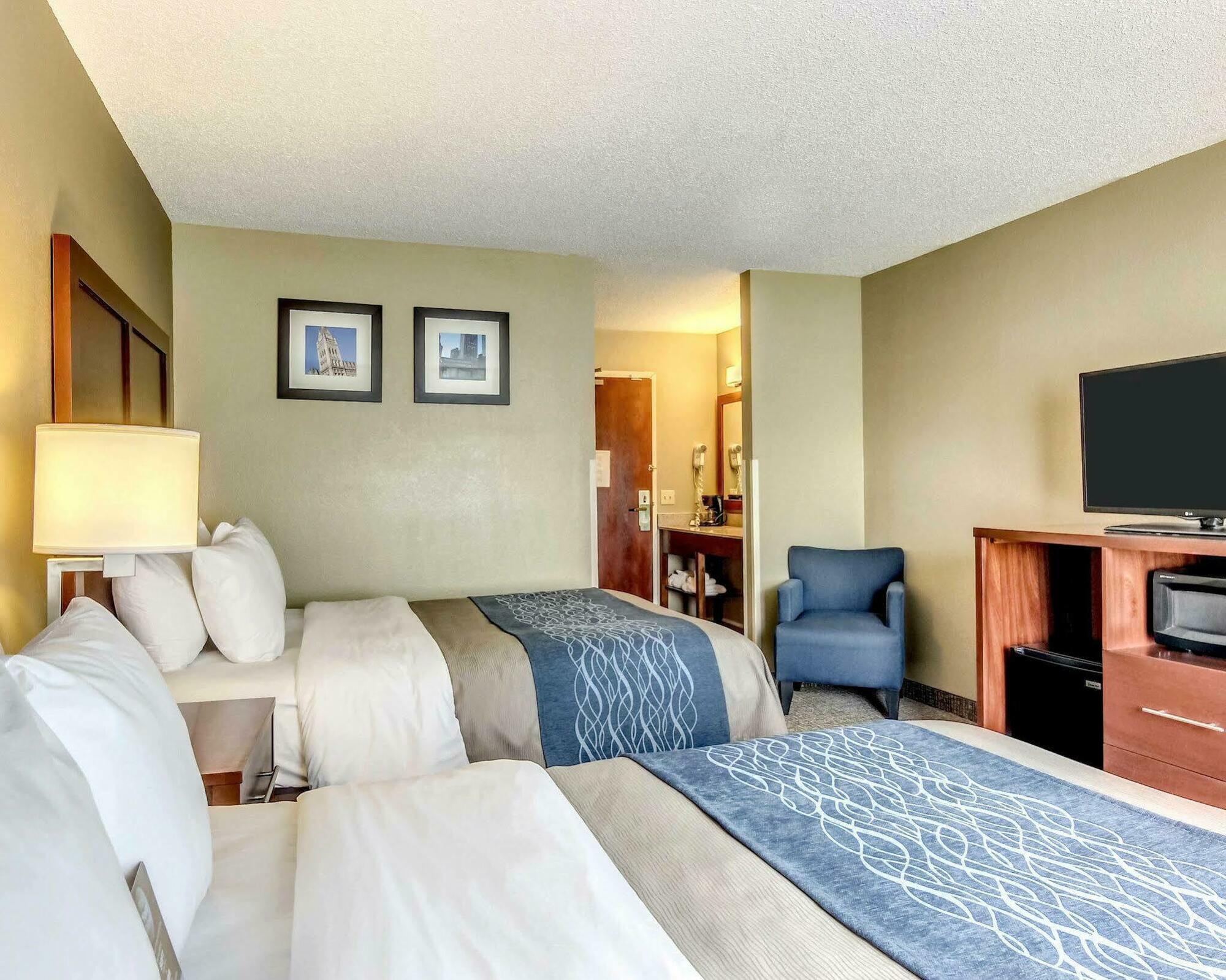 Comfort Inn&Suites Grafton-Cedarburg Eksteriør bilde